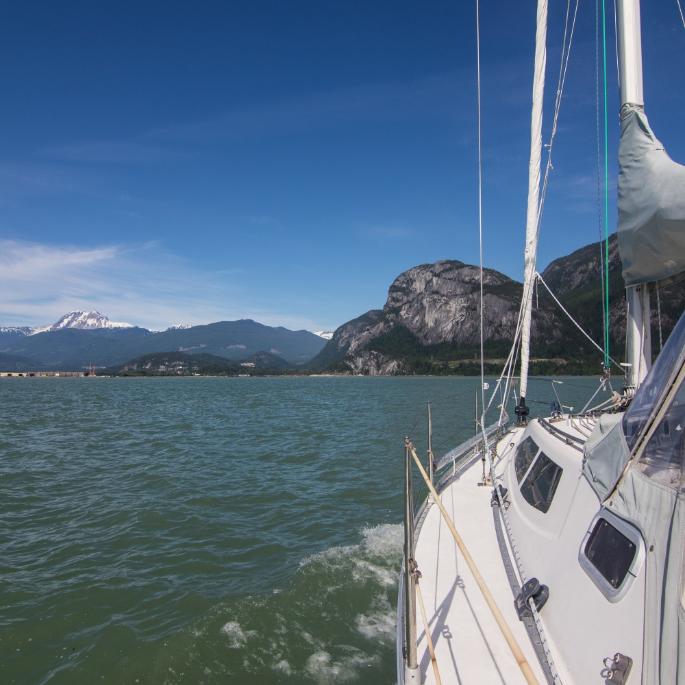 Sailing into Squamish