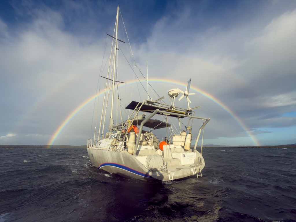 fin in rainbow Fin In Rainbow 1024x768